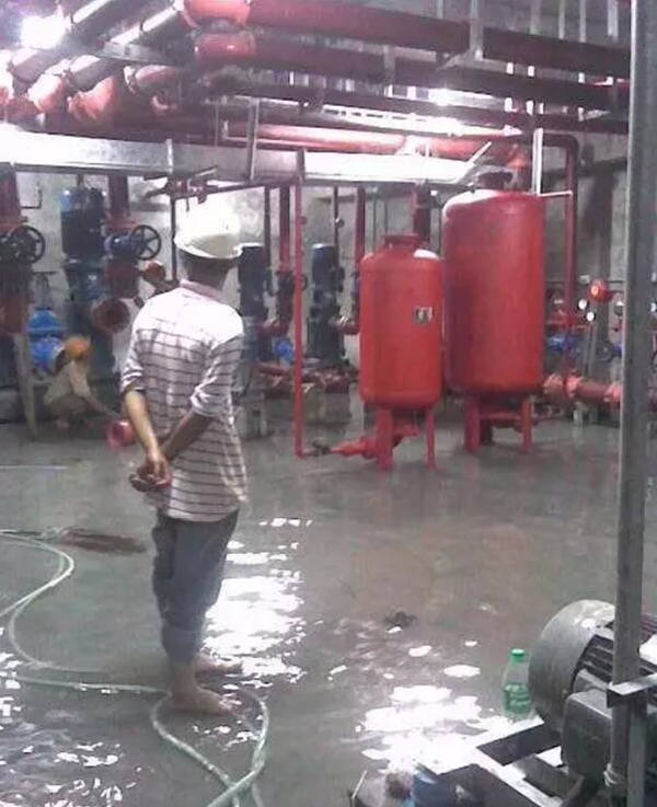 尤孚管中泵,不惧水淹 尤孚管中泵,不惧水淹